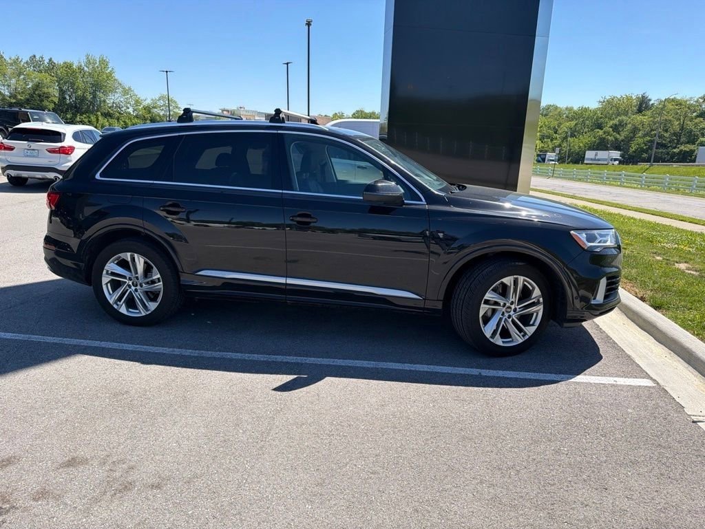 Used 2023 Audi Q7 2.0T Premium Plus AWD/4WD image 3