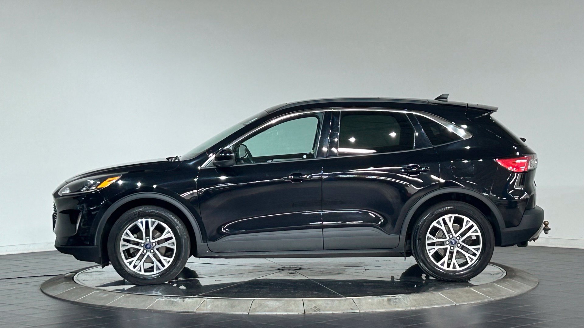 Used 2020 Ford Escape SEL AWD/4WD image 6