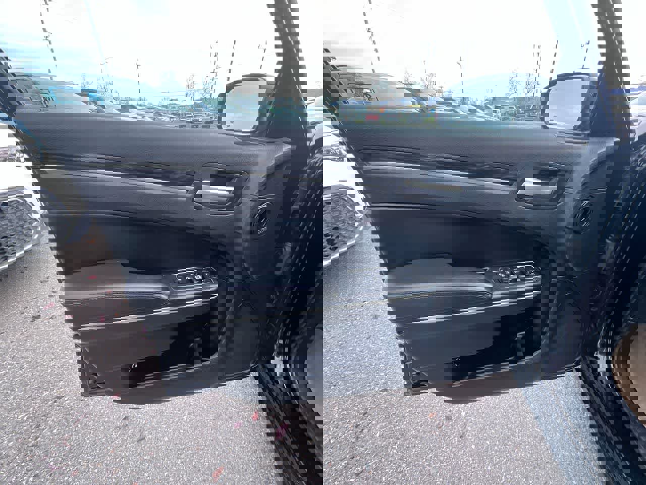 Used 2016 Chrysler 300 Limited w/ Driver Convenience Group image 13