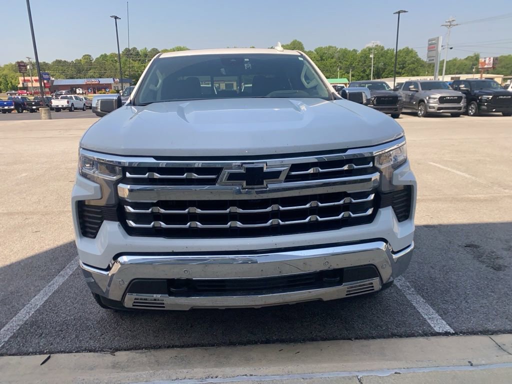 Used 2026 Chevrolet Silverado 1500 LTZ w/ LTZ Premium Package AWD/4WD image 1