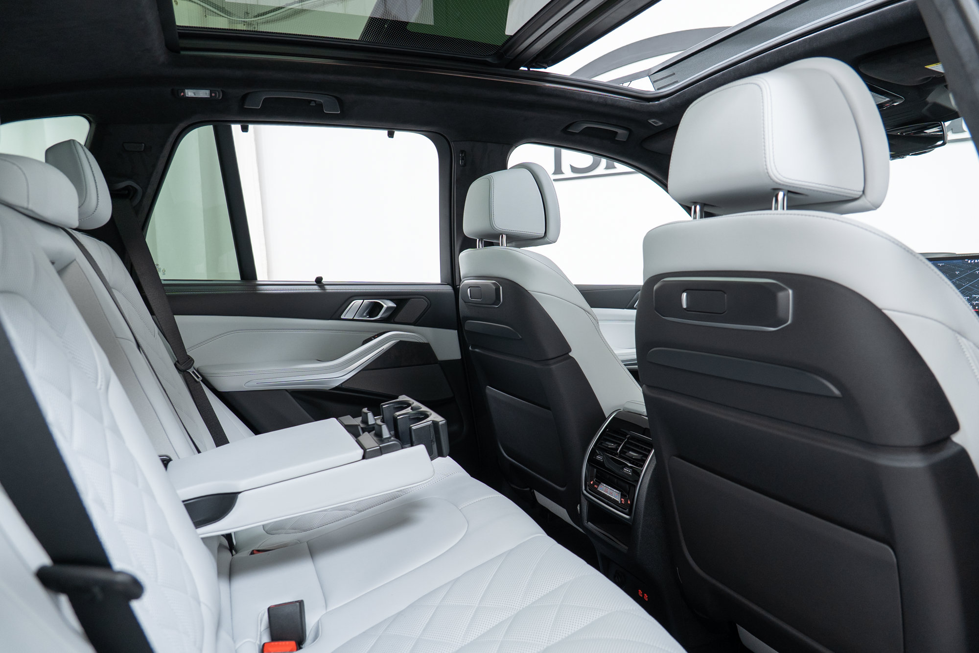 New 2026 BMW X5 M60i AWD/4WD image 23