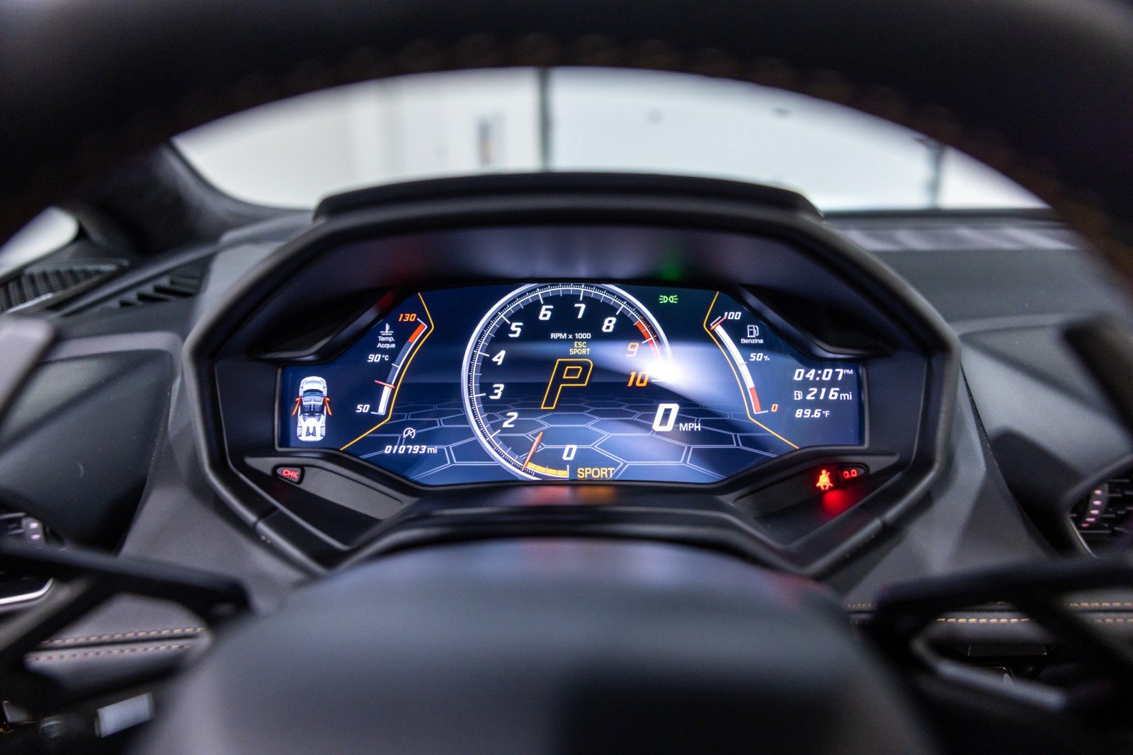 Used 2023 Lamborghini Huracan EVO AWD/4WD image 43