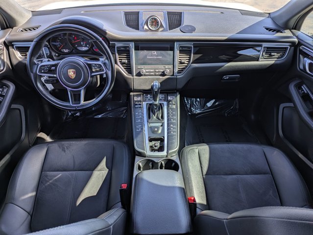 Used 2018 Porsche Macan AWD/4WD image 17