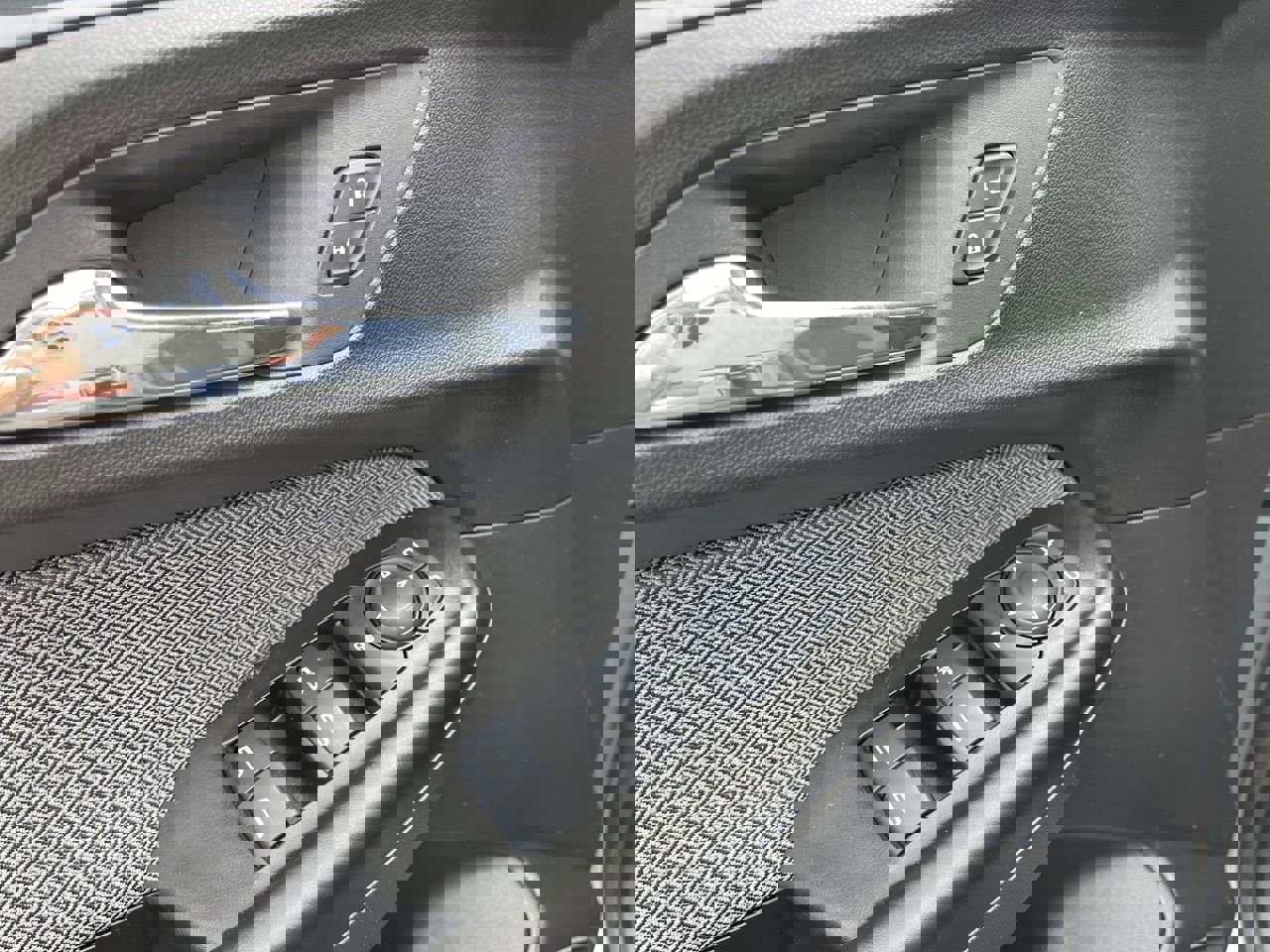 Used 2023 Chevrolet TrailBlazer LT image 23