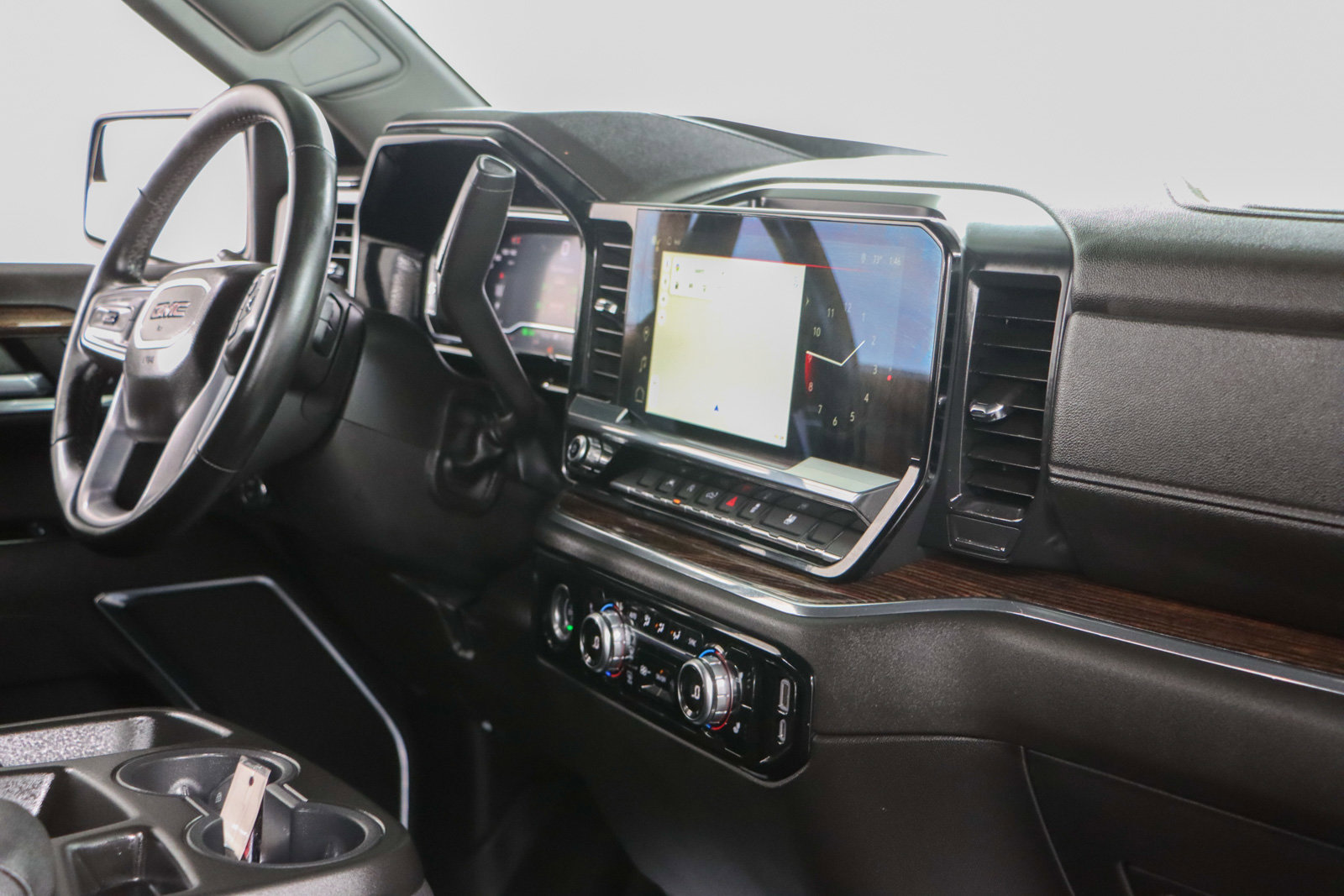 Used 2024 GMC Sierra 1500 Elevation image 28