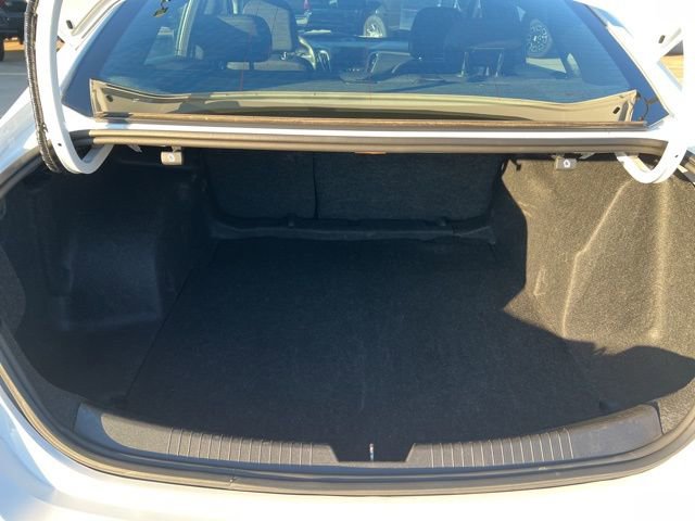 Used 2024 Chevrolet Malibu LT image 16