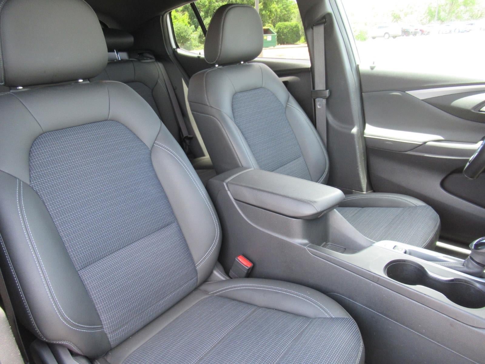 Used 2024 Buick Envista Preferred w/ Convenience I Package FWD image 9