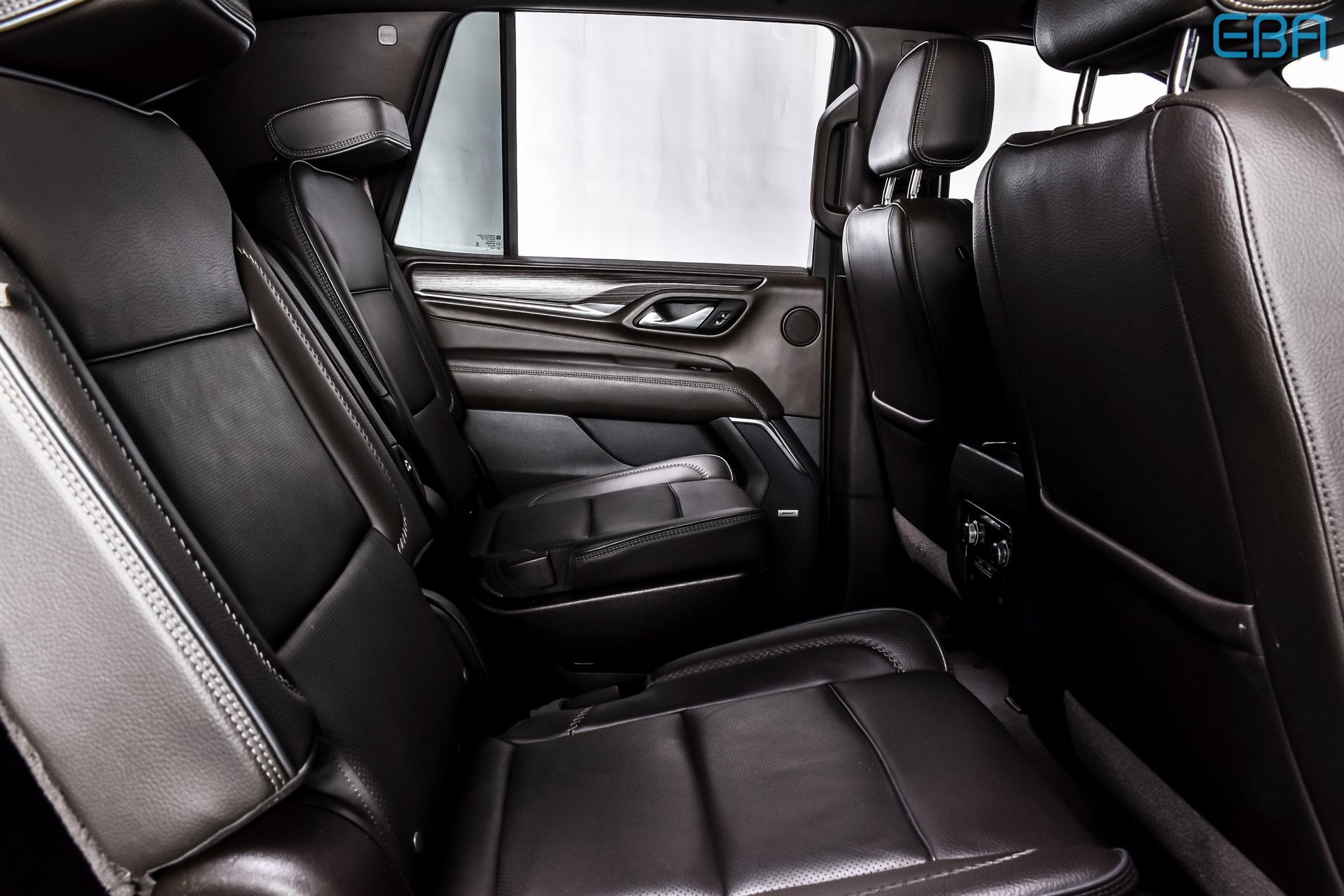 Used 2021 GMC Yukon Denali w/ Denali Premium Package image 24