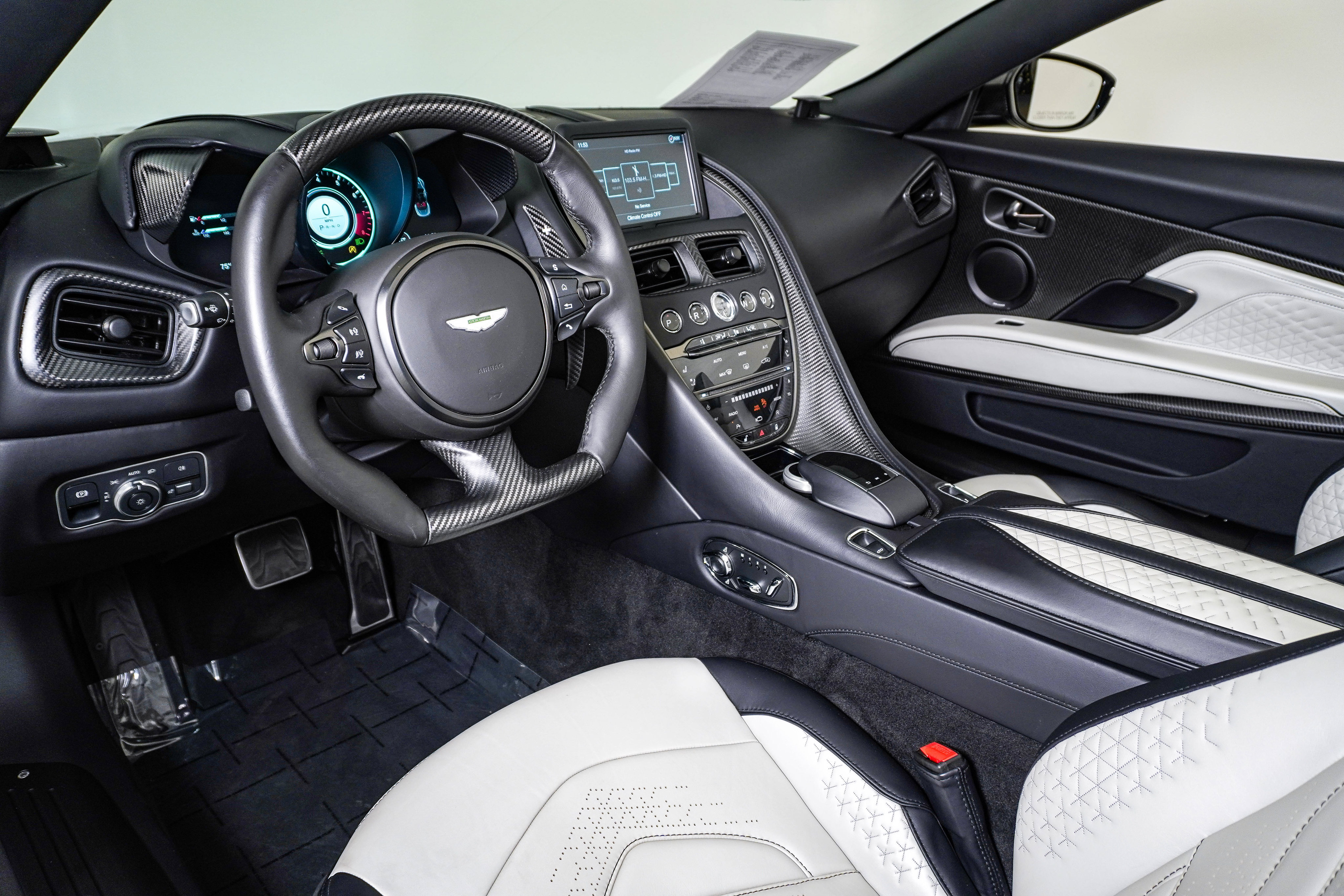 Used 2023 Aston Martin DBS Superleggera Volante RWD image 26