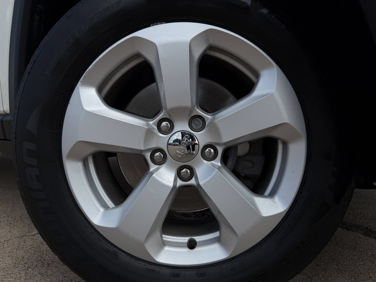 Used 2018 Jeep Compass Latitude w/ Popular Equipment Group FWD image 10