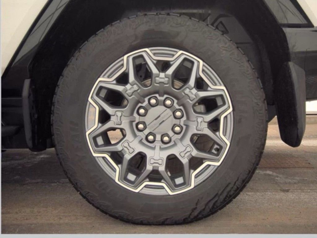 Used 2025 GMC Hummer EV 3X w/ LPO, Sport Package image 21