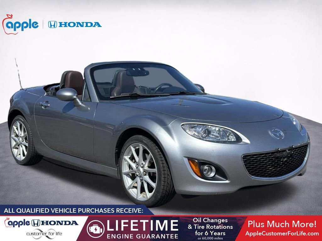 Used 2009 MAZDA MX-5 Miata Grand Touring w/ Premium Pkg image 2