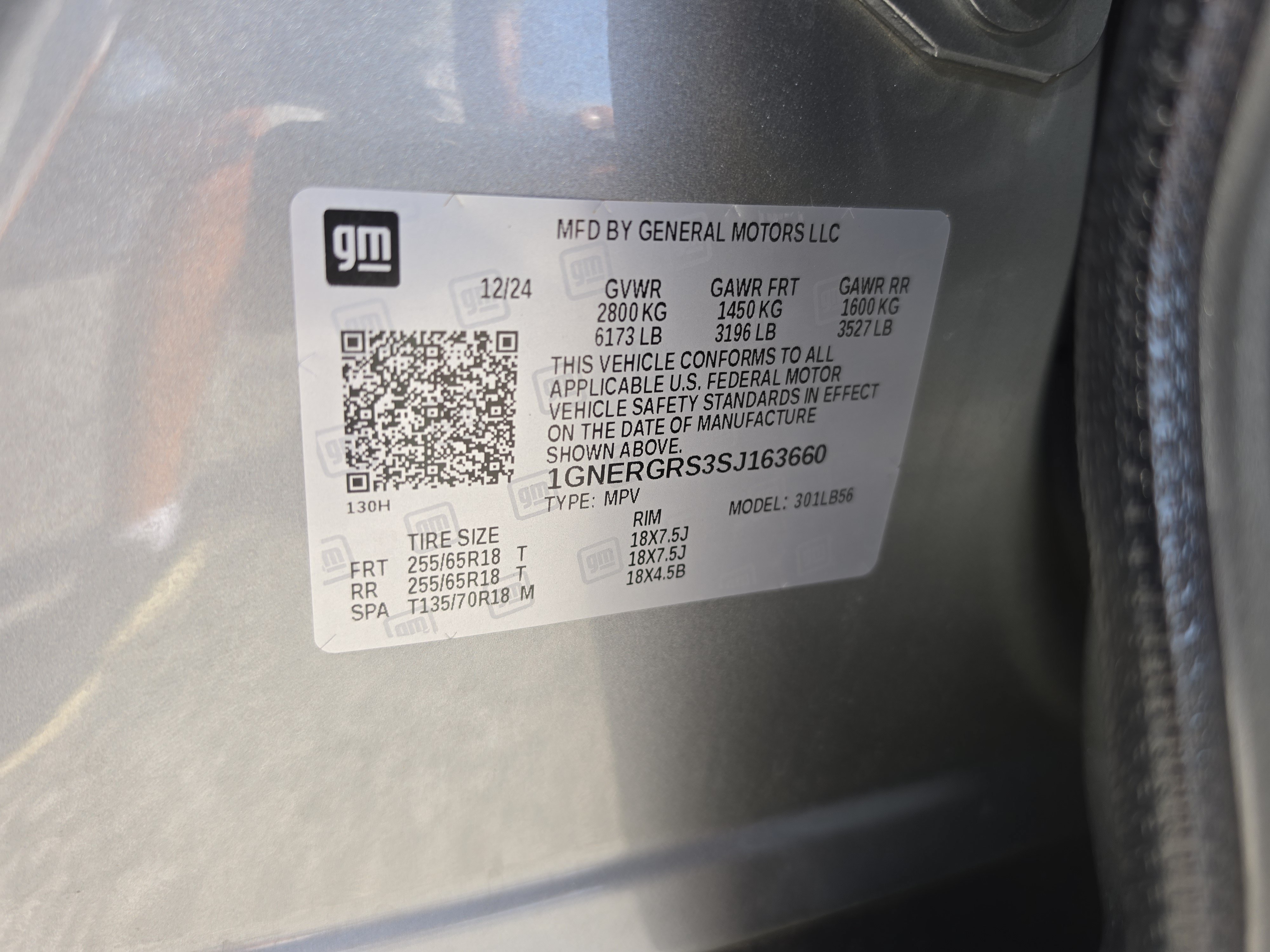 Used 2025 Chevrolet Traverse LT FWD image 42
