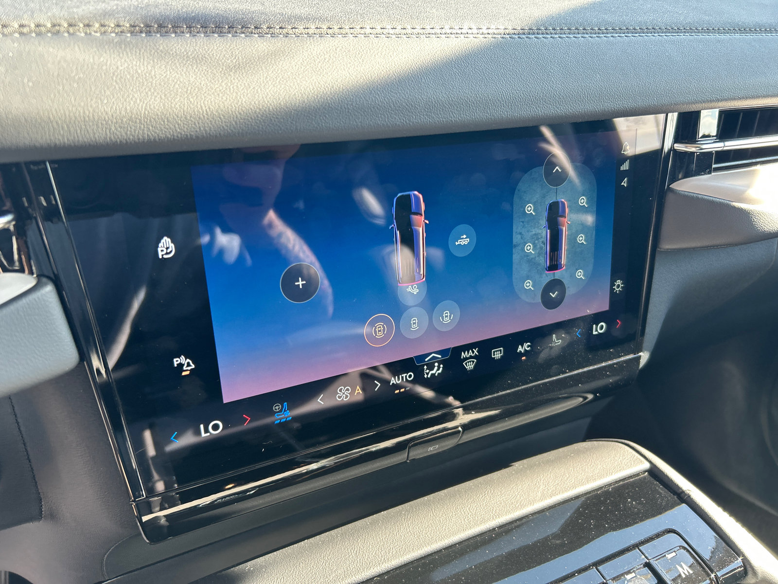New 2026 Lincoln Navigator Reserve AWD/4WD image 23