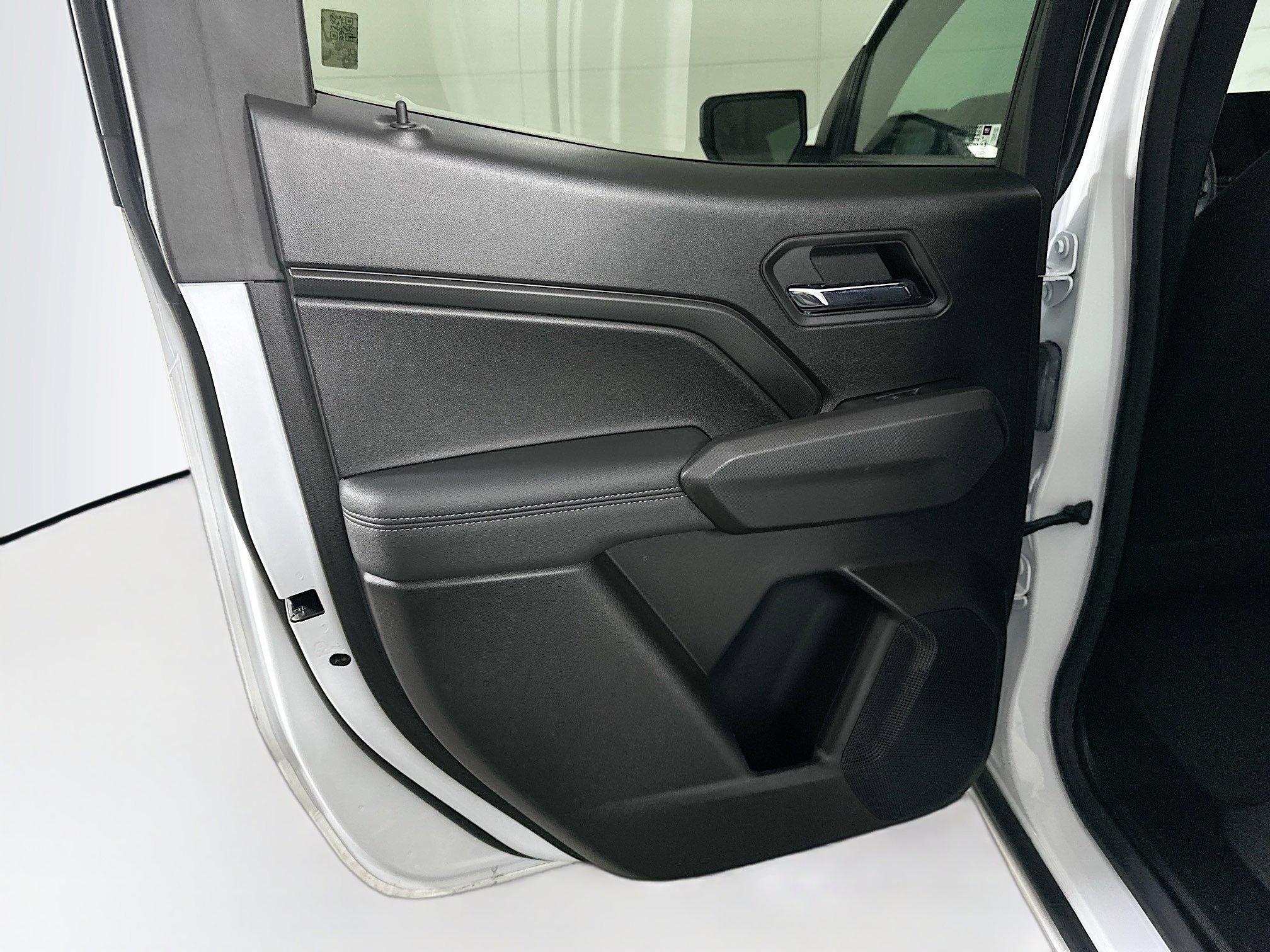 Used 2024 Chevrolet Colorado LT image 24