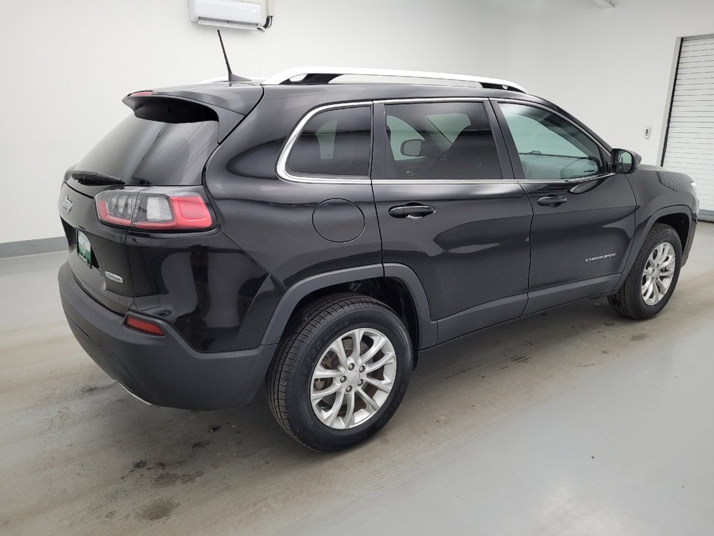 Used 2019 Jeep Cherokee Latitude w/ Cold Weather Group AWD/4WD image 10