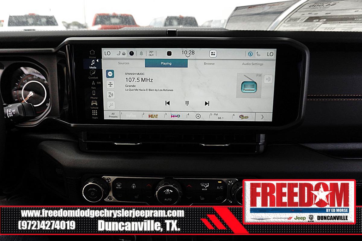 New 2026 Jeep Wrangler Unlimited Sahara w/ Whitecap Package AWD/4WD image 21