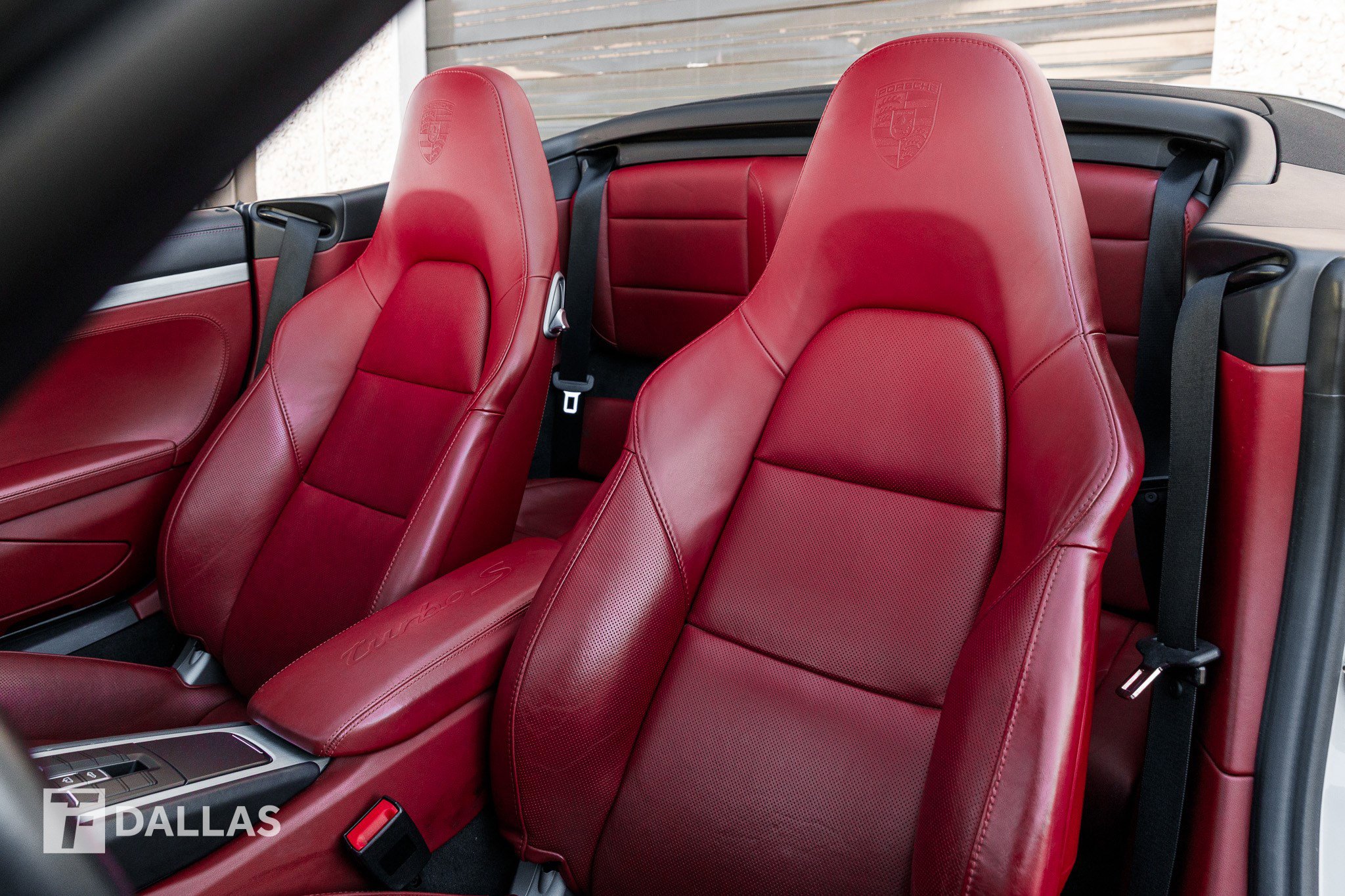 Used 2017 Porsche 911 Turbo S image 25