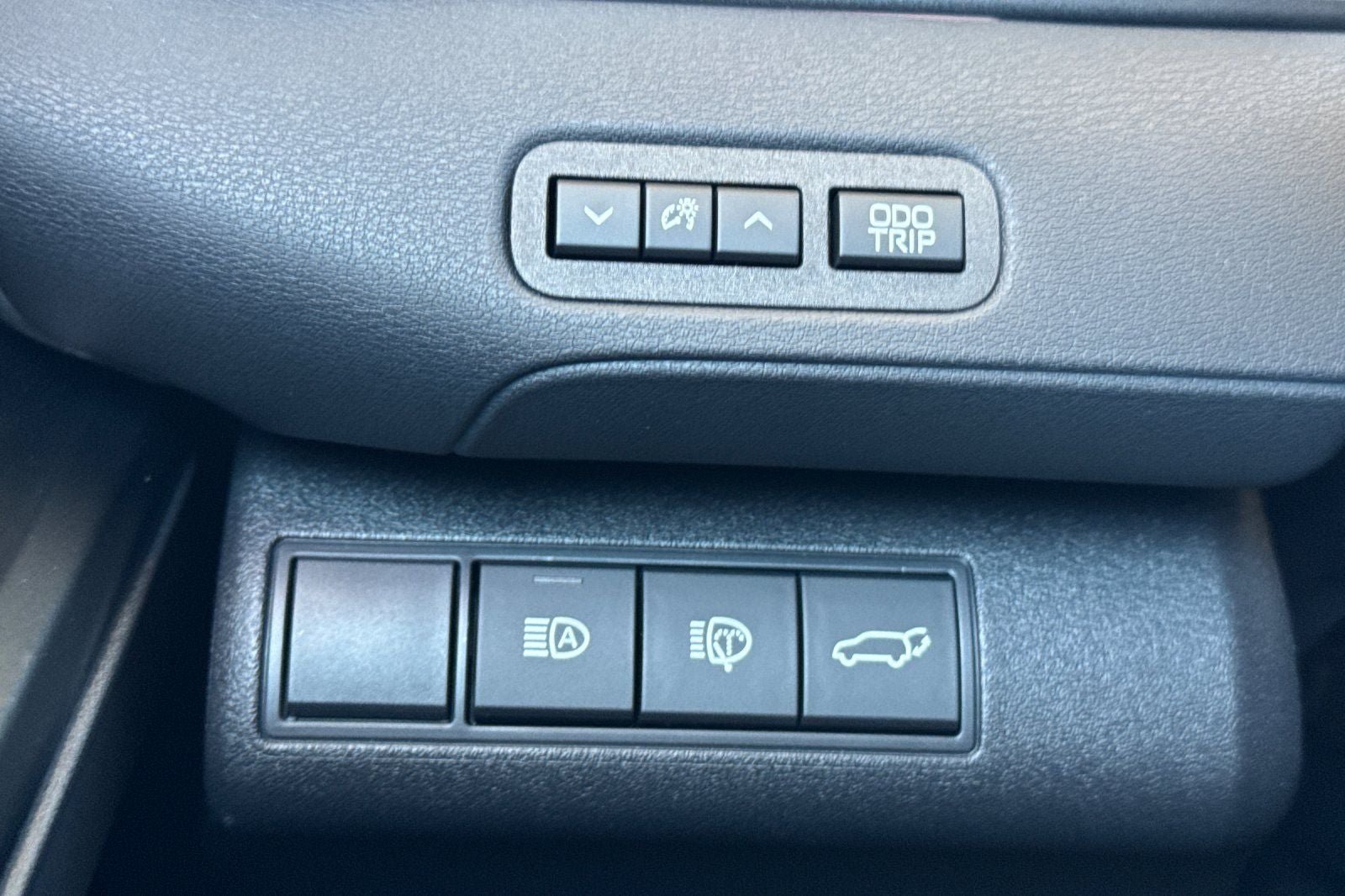 New 2026 Toyota C-HR AWD/4WD image 31