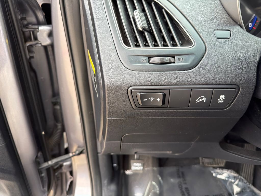 Used 2015 Hyundai Tucson GLS FWD image 18