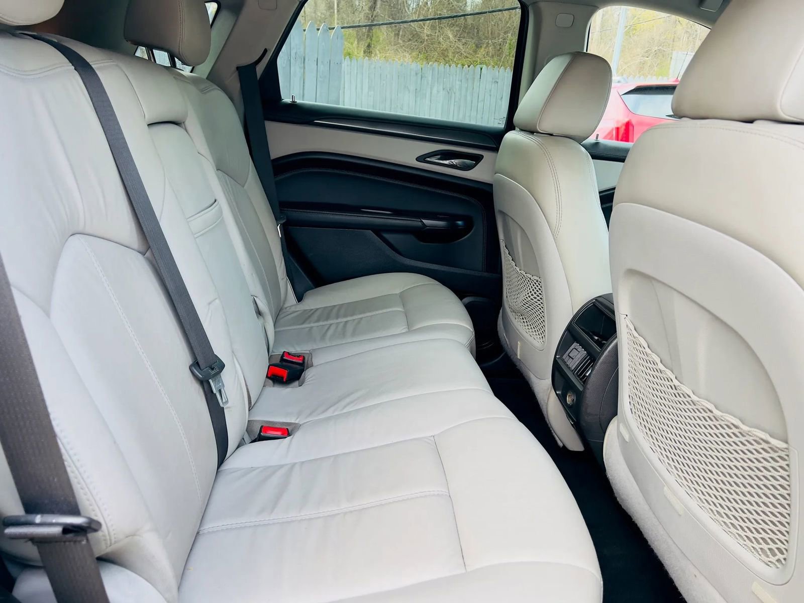 Used 2015 Cadillac SRX FWD image 16