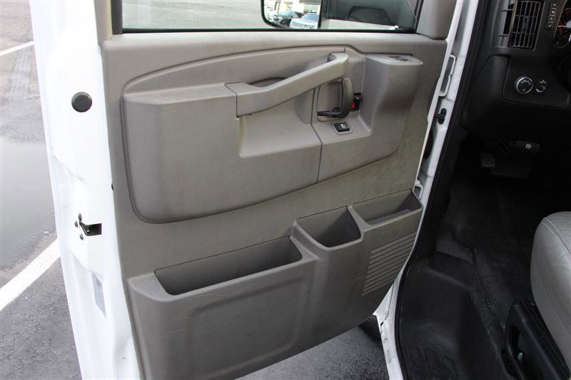 Used 2024 Chevrolet Express 3500 w/ Power Convenience Package image 15