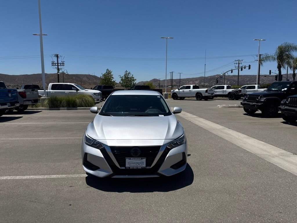 Used 2022 Nissan Sentra SV FWD image 3