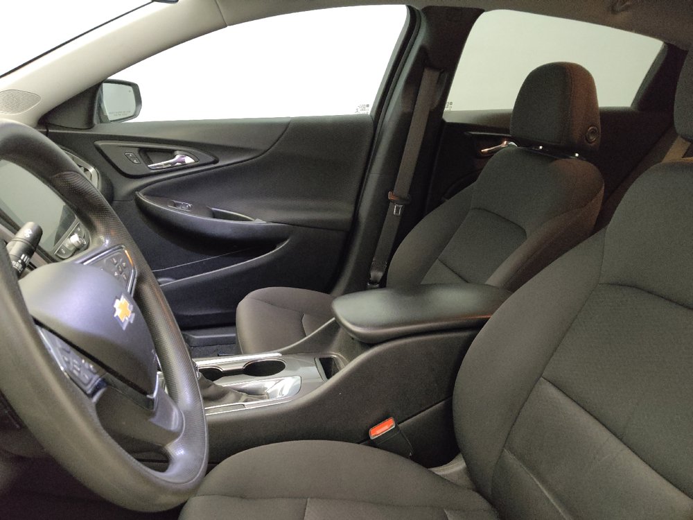 Used 2021 Chevrolet Malibu LS w/ Driver Confidence Package II FWD image 17