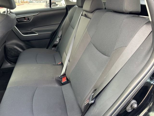 Used 2025 Toyota RAV4 LE image 9
