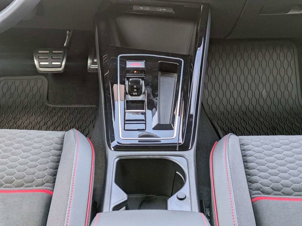 Certified 2026 Volkswagen GTI SE image 20