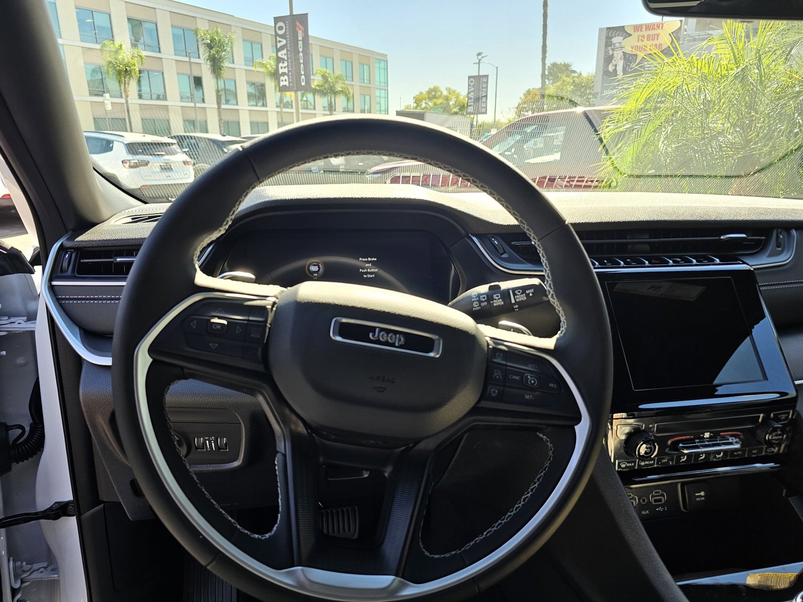 New 2025 Jeep Grand Cherokee L Laredo image 22