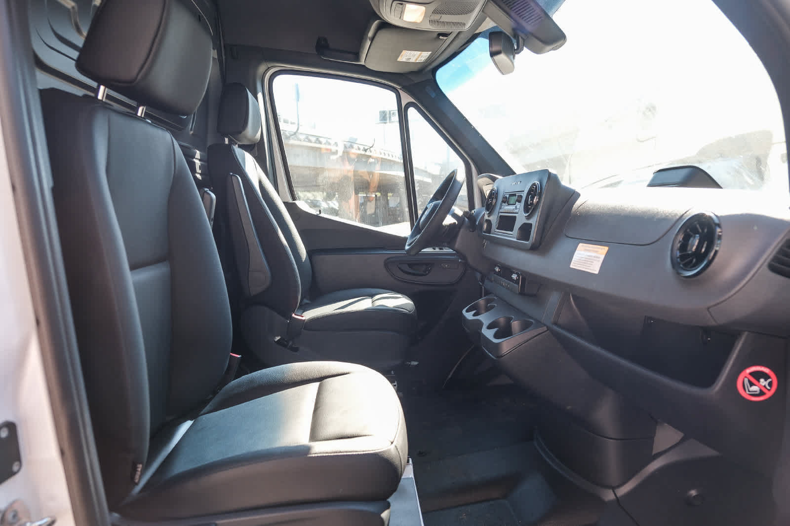 New 2025 Mercedes-Benz Sprinter 2500 image 17