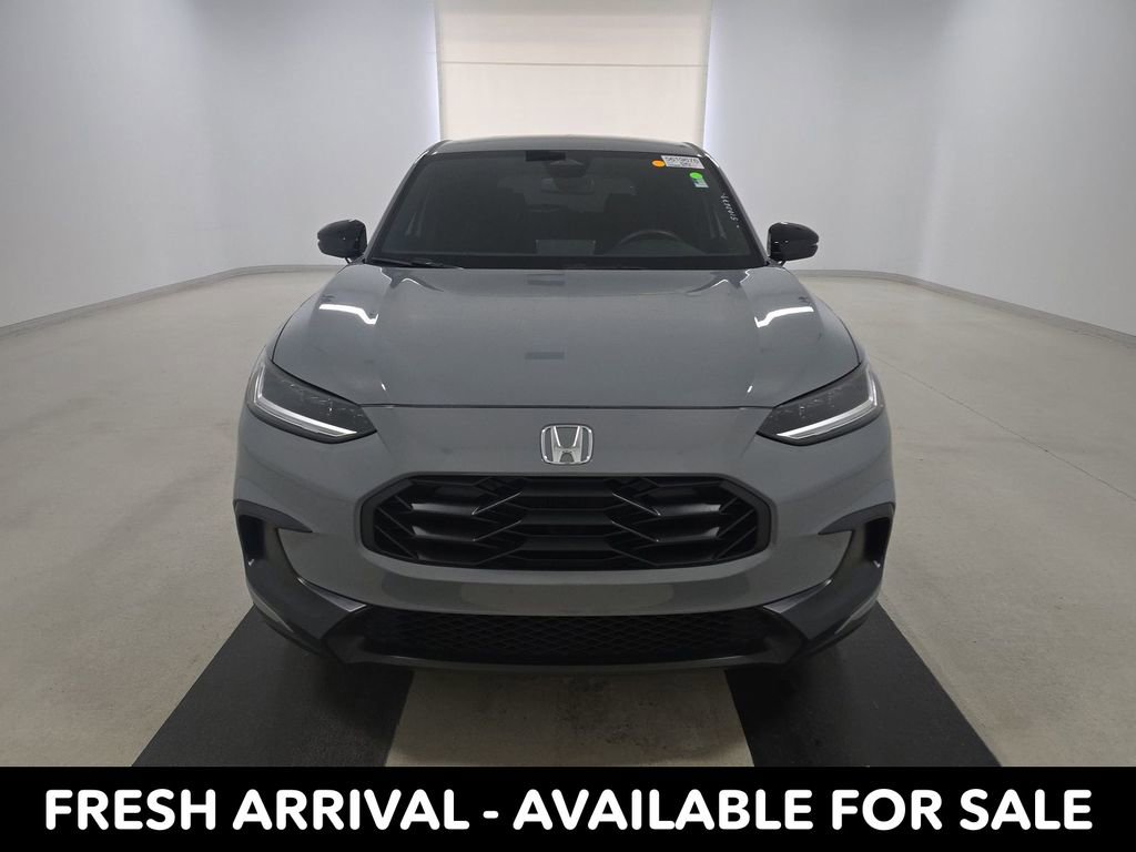 Used 2025 Honda HR-V Sport image 2