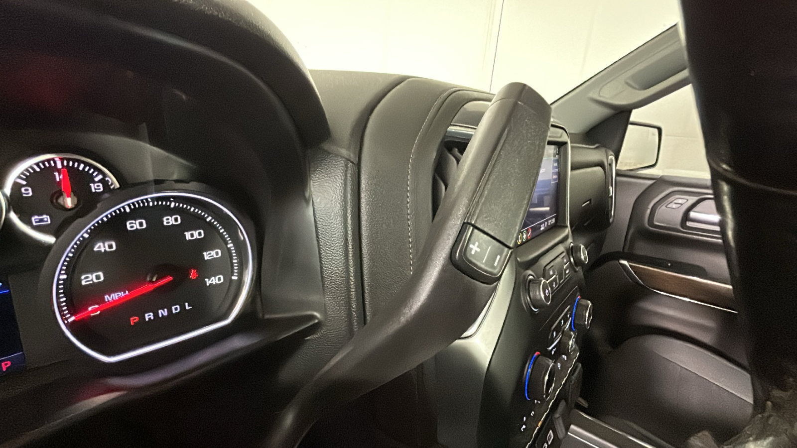 Used 2019 Chevrolet Silverado 1500 LT Trail Boss AWD/4WD image 25