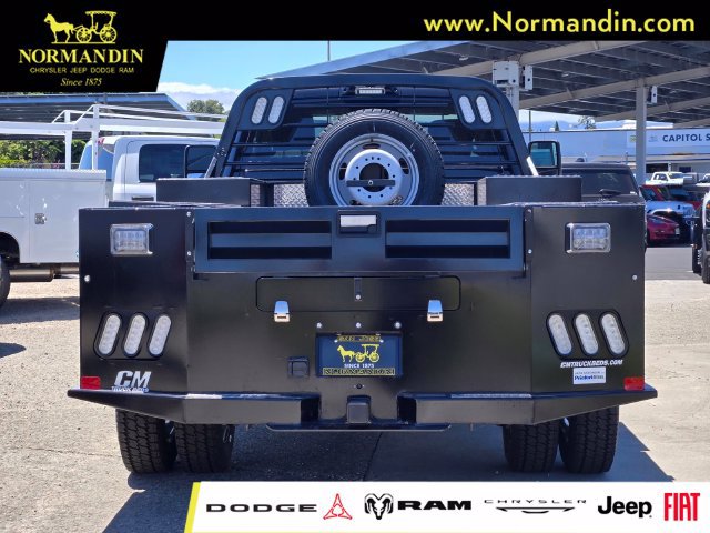 New 2025 RAM 5500 Tradesman w/ Safety Group AWD/4WD image 5