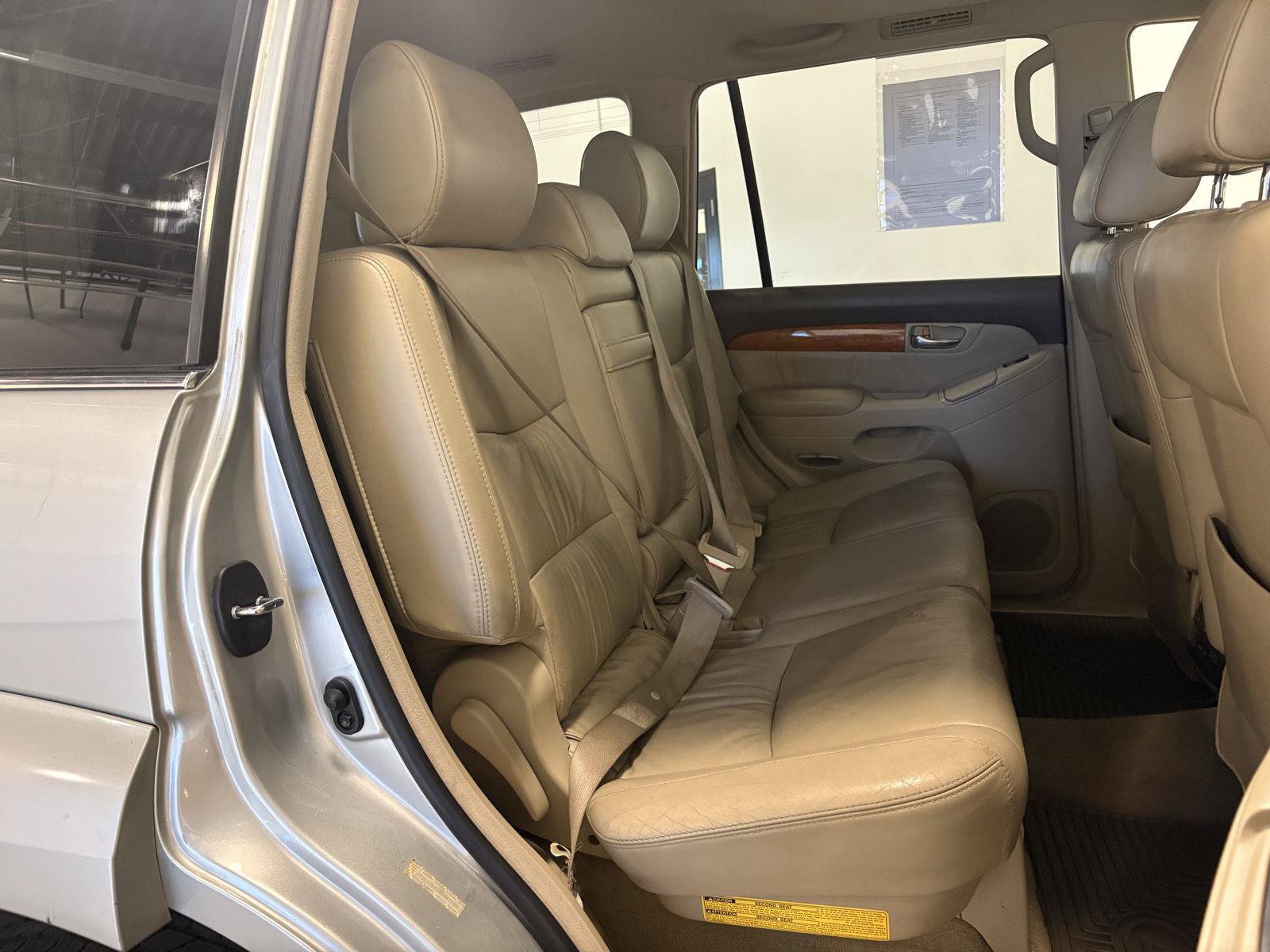 Used 2005 Lexus GX 470 AWD/4WD image 40