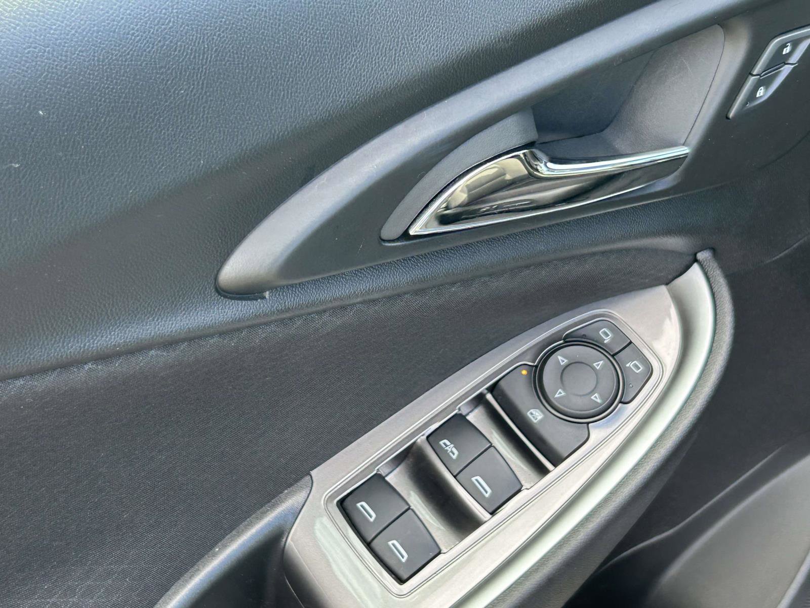 Used 2024 Chevrolet Malibu LT image 19