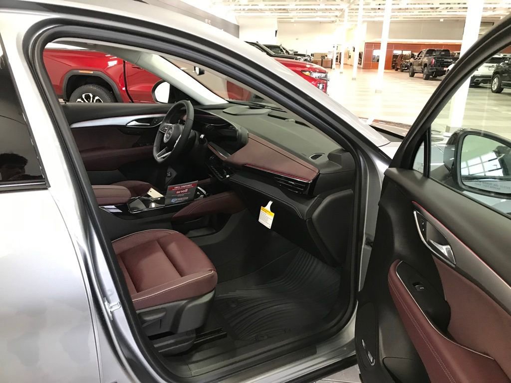 Used 2026 Buick Envision Sport Touring AWD/4WD image 13