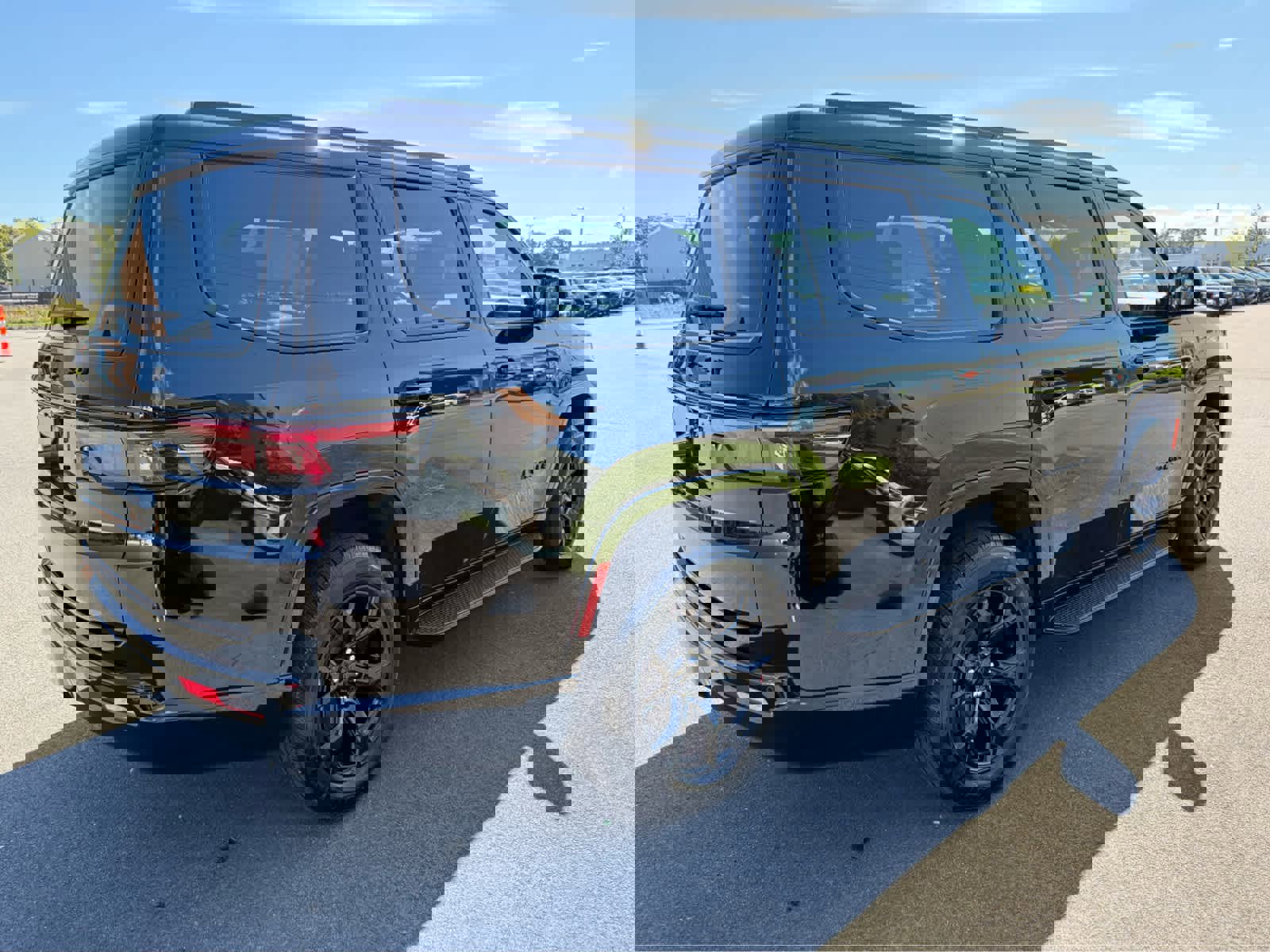 Used 2025 Jeep Wagoneer Series II image 11