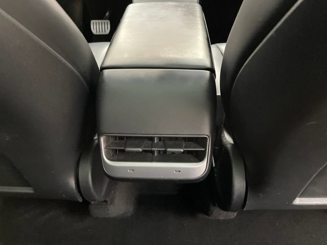 Used 2023 Tesla Model Y Performance AWD/4WD image 35