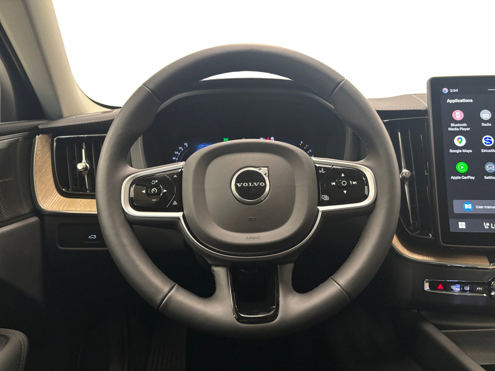 New 2026 Volvo XC60 B5 Ultra w/ Climate Package AWD/4WD image 13