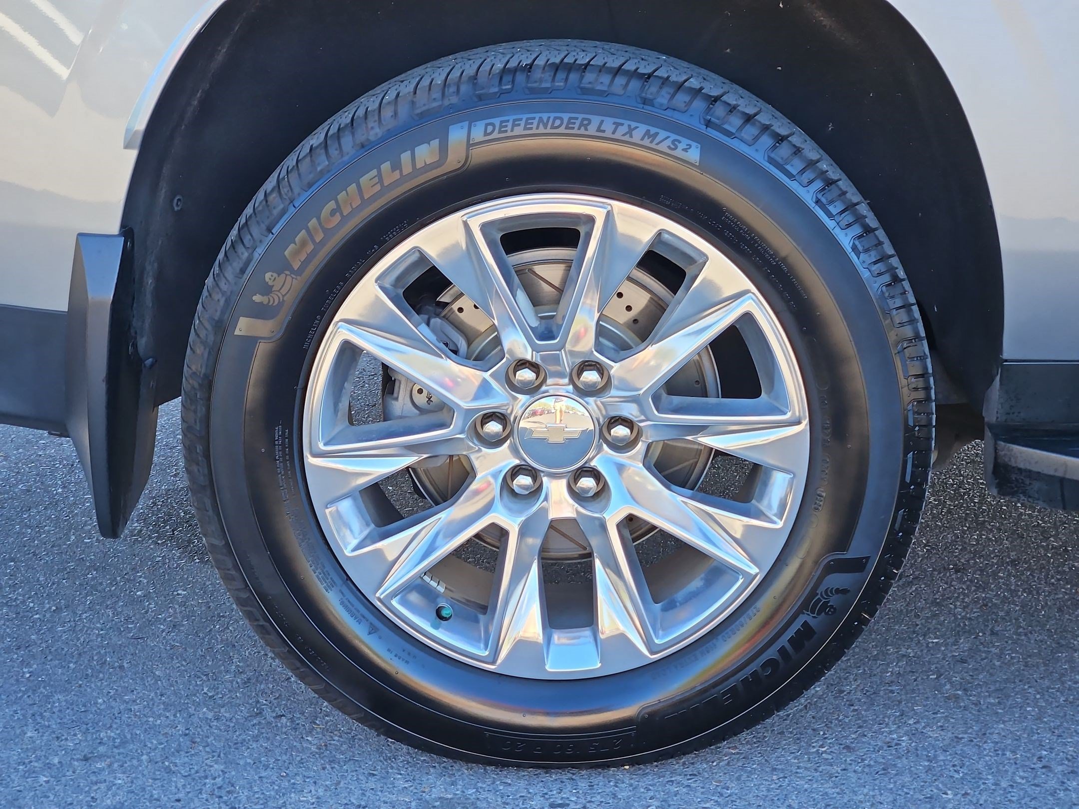 Certified 2023 Chevrolet Suburban Premier AWD/4WD image 12