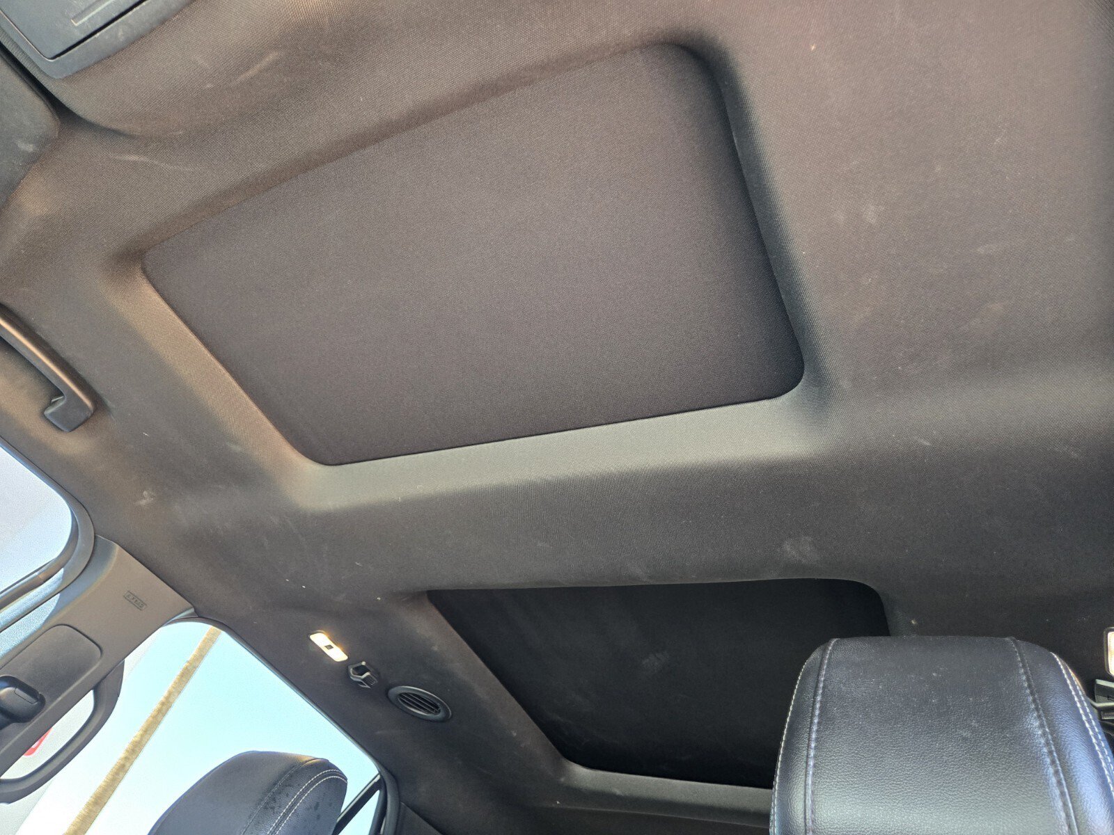 Used 2018 Ford Explorer Limited FWD image 8
