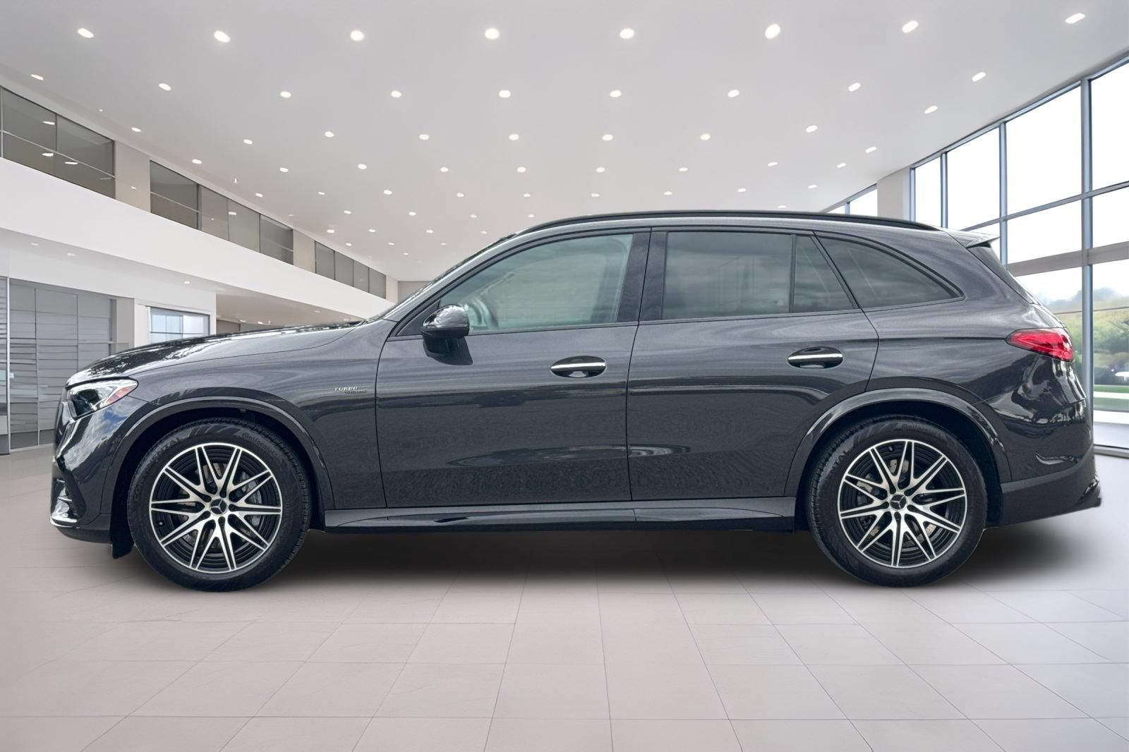 Used 2024 Mercedes-Benz GLC 43 AMG 4MATIC image 7