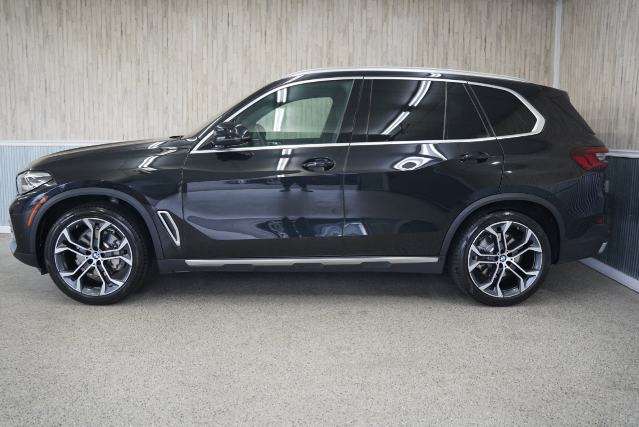 Used 2023 BMW X5 xDrive40i w/ Premium Package image 5