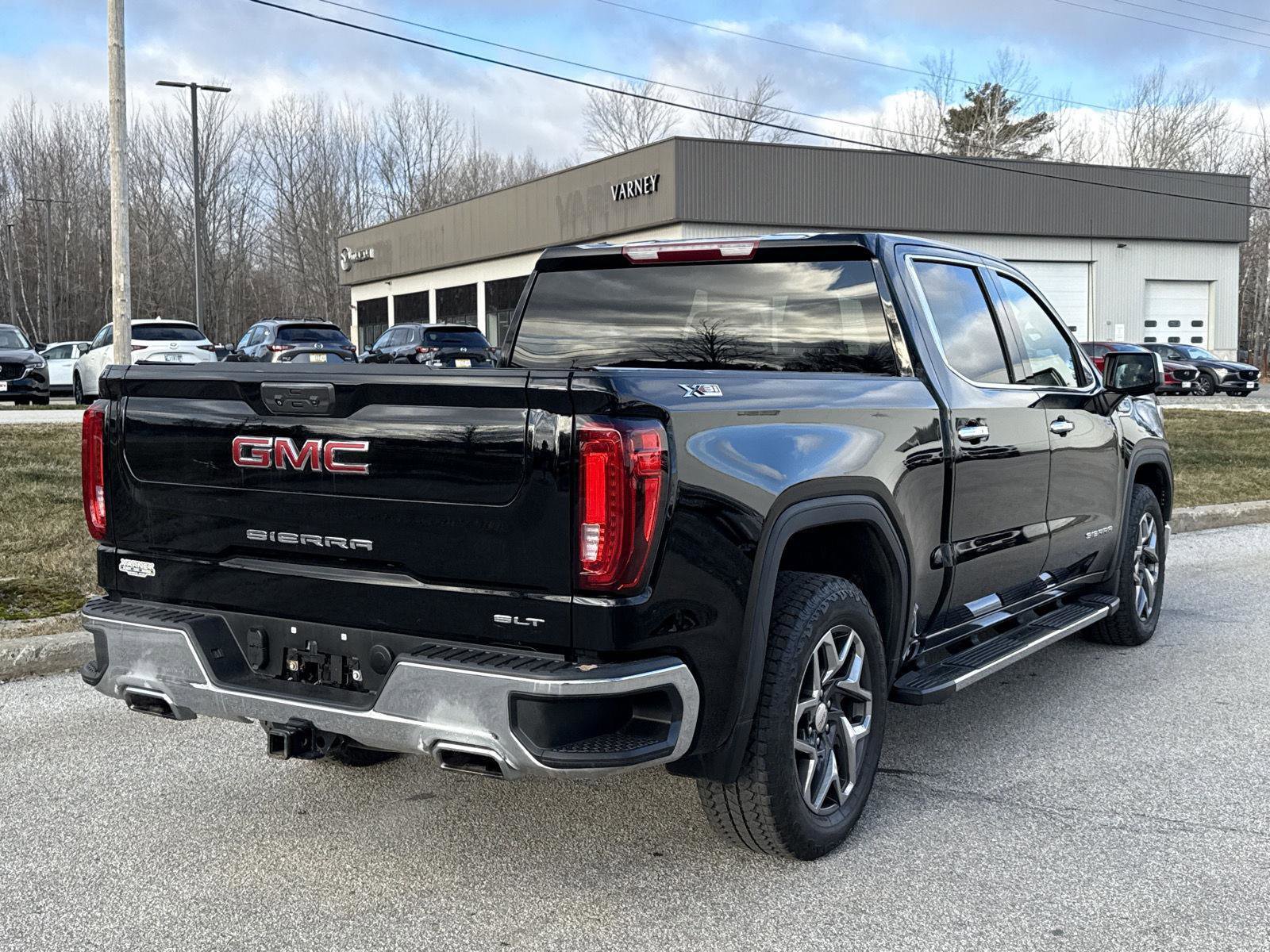 Used 2022 GMC Sierra 1500 SLT w/ SLT Premium Package image 7