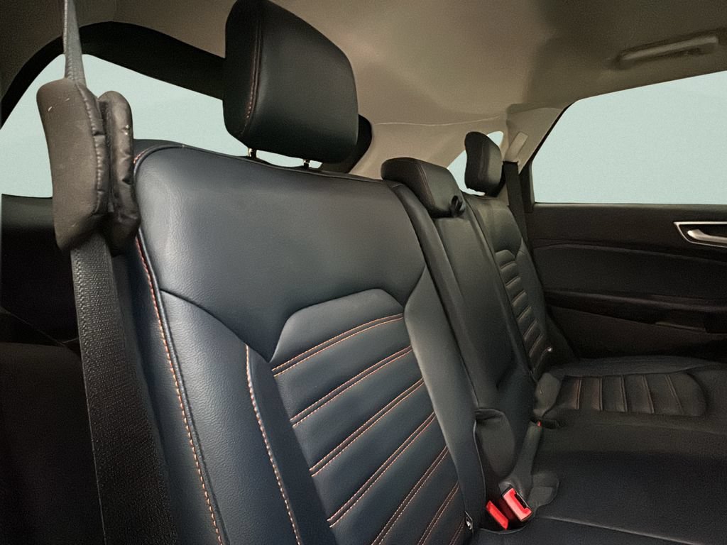 Used 2023 Ford Edge SEL w/ Sport Appearance Package AWD/4WD image 18