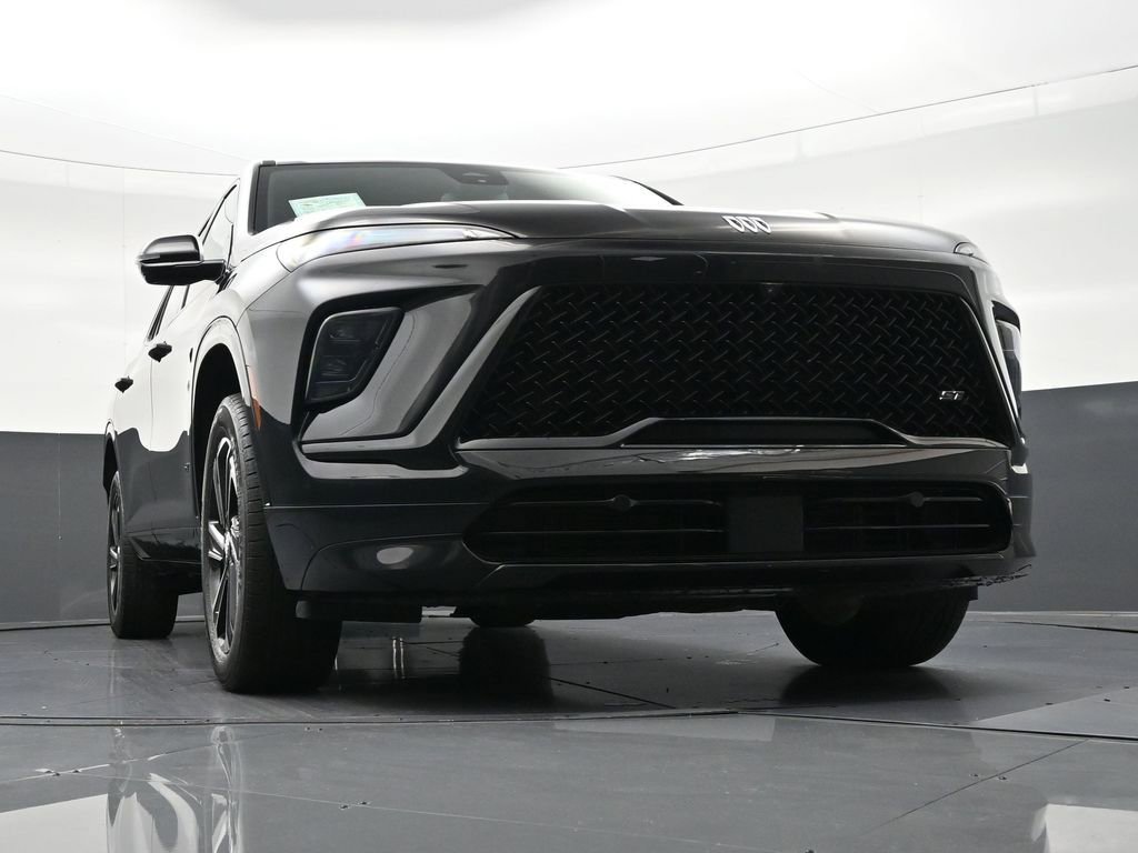 Used 2025 Buick Enclave Sport Touring w/ Power Package image 32