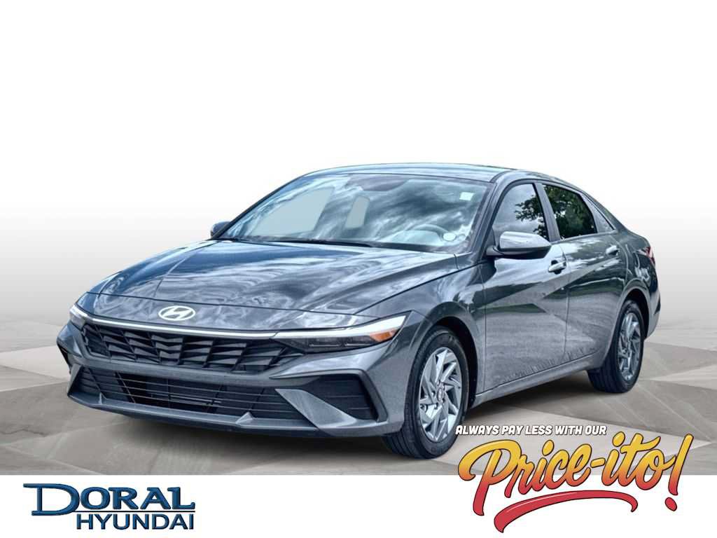 Used 2024 Hyundai Elantra SEL FWD video 1