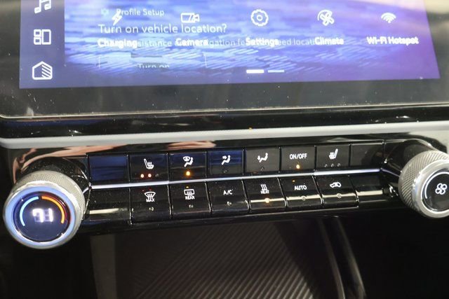 New 2027 Chevrolet Bolt LT w/ Comfort Package image 19